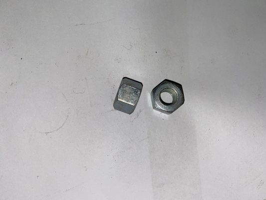 ジナンディーゼルエンジンパーツ ブラインドナット 12V. 12.05 標準部品 パーソナライズ